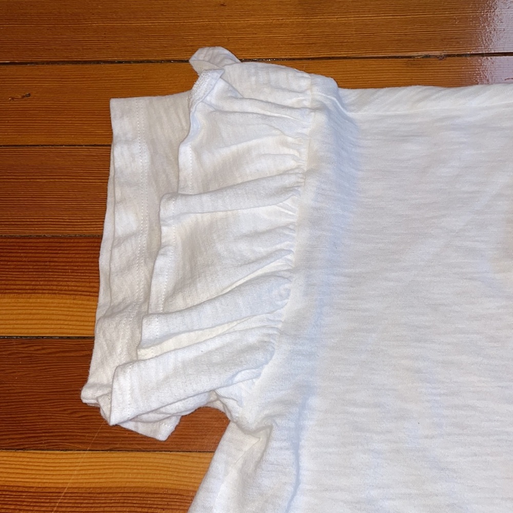 GAP Tee - Picture 2 of 4
